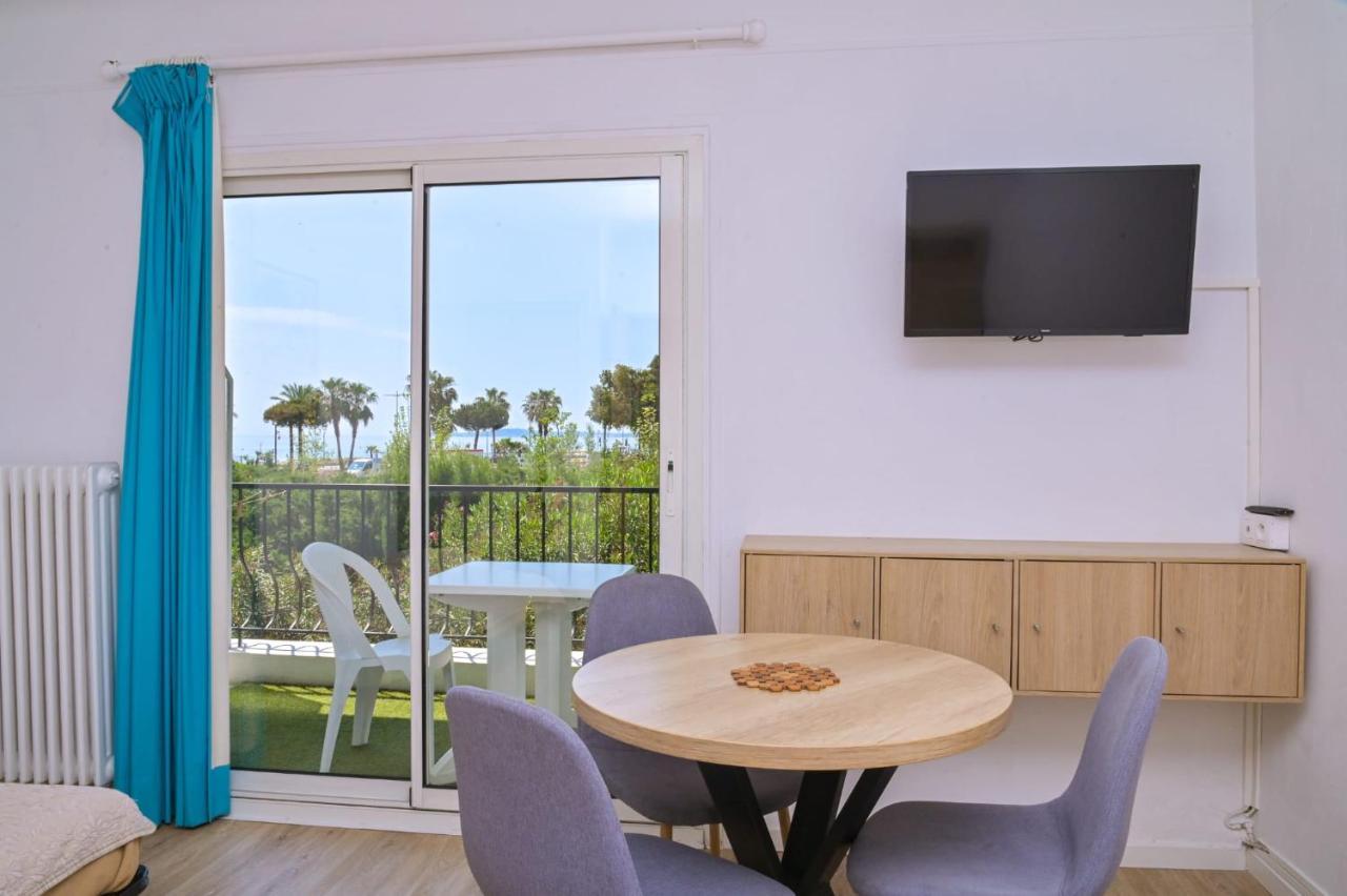 Motel Ascot - Hotel & Appartements Cagnes-sur-Mer Exteriör bild