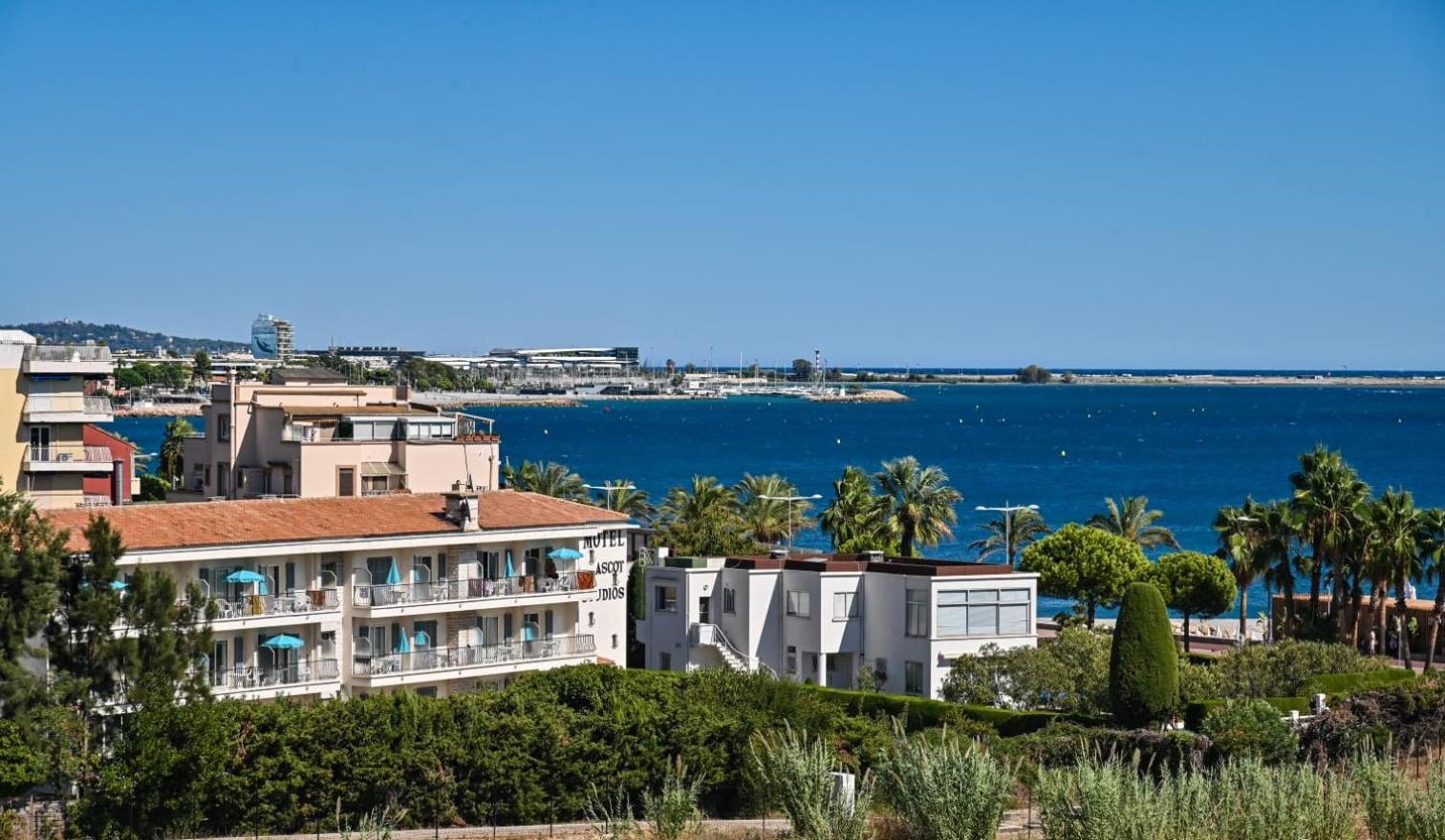 Motel Ascot - Hotel & Appartements Cagnes-sur-Mer Exteriör bild