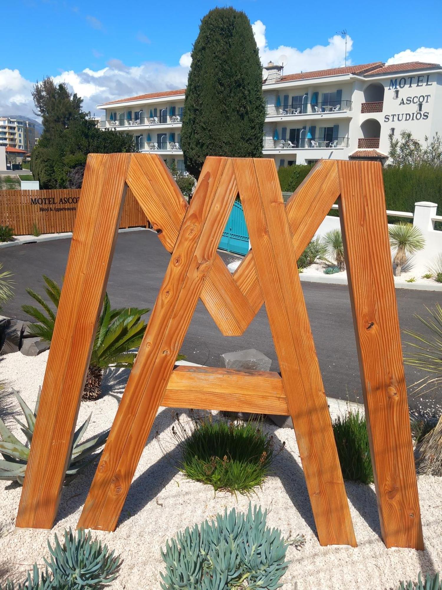 Motel Ascot - Hotel & Appartements Cagnes-sur-Mer Exteriör bild