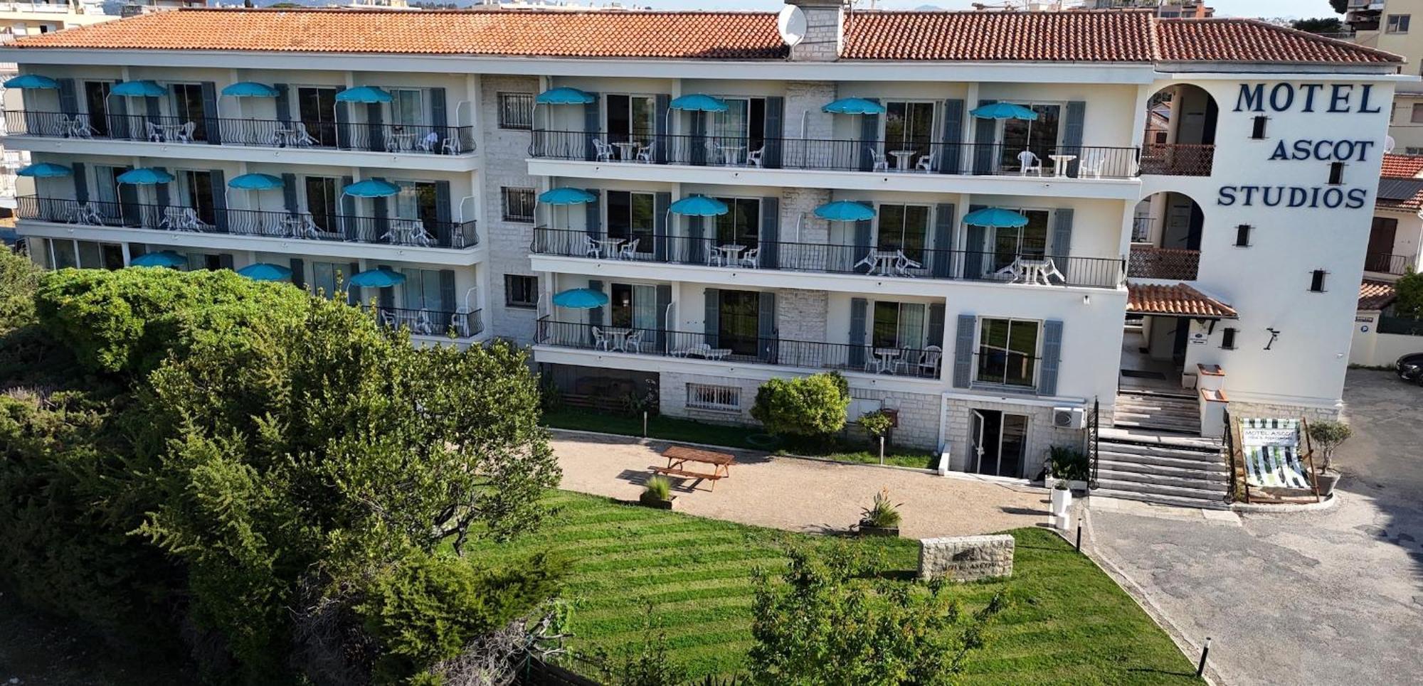 Motel Ascot - Hotel & Appartements Cagnes-sur-Mer Exteriör bild