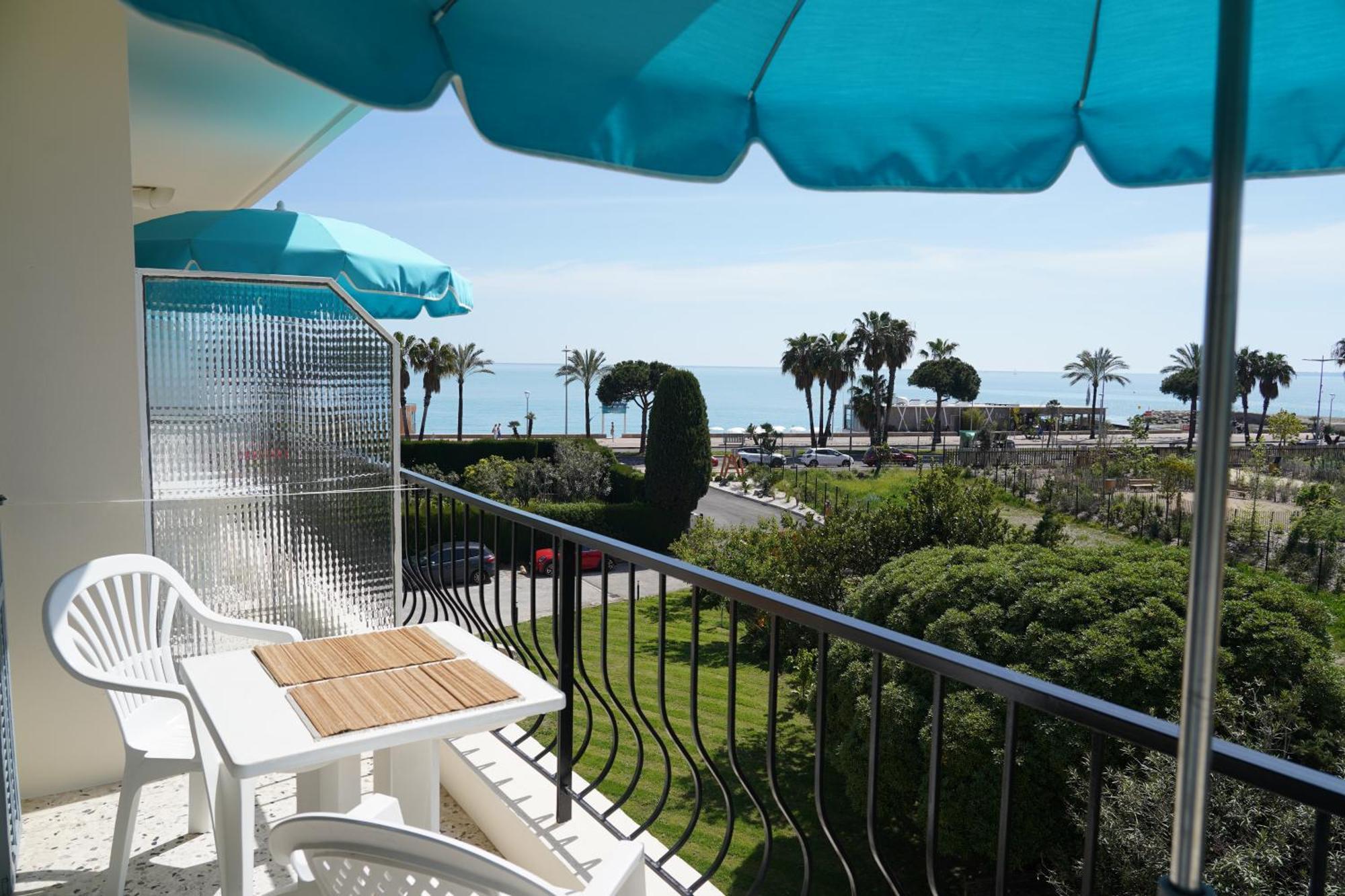 Motel Ascot - Hotel & Appartements Cagnes-sur-Mer Exteriör bild