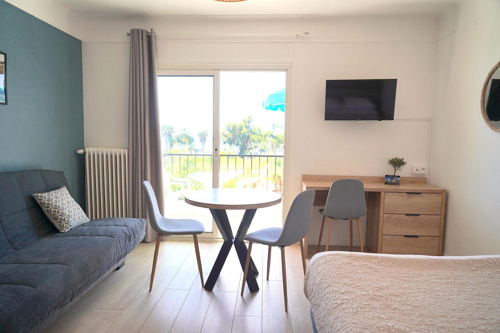 Motel Ascot - Hotel & Appartements Cagnes-sur-Mer Exteriör bild